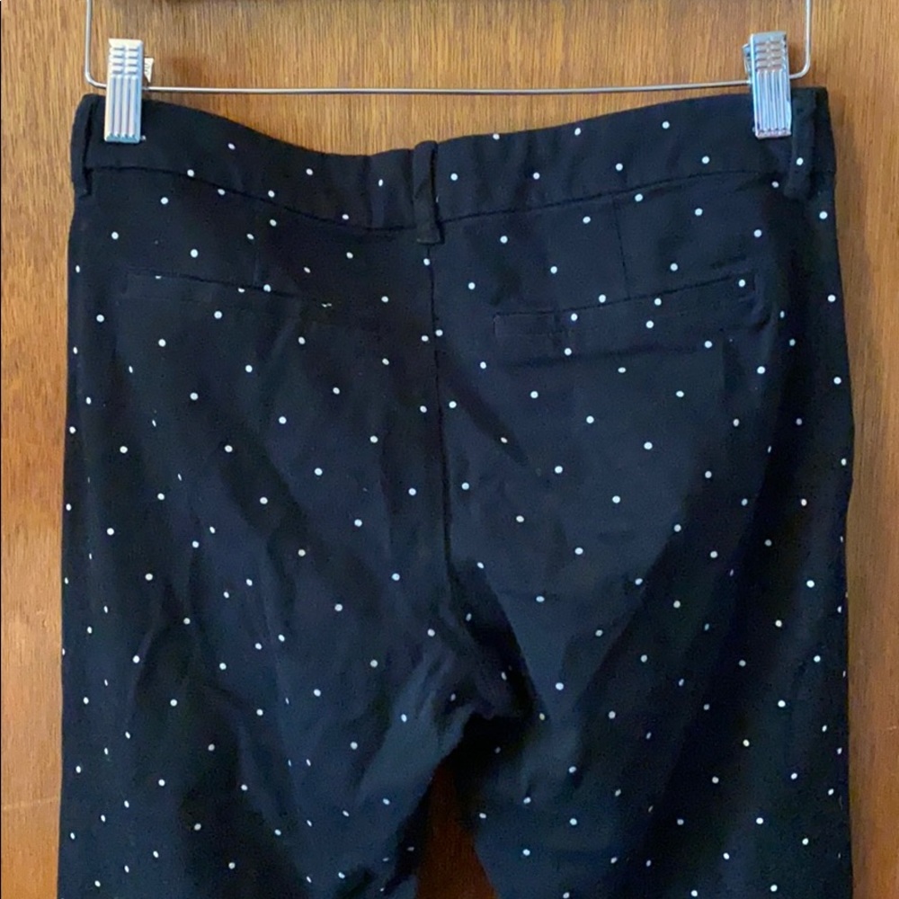 Old Navy Pixie cropped polka dot pants 4 - Picture 6 of 7
